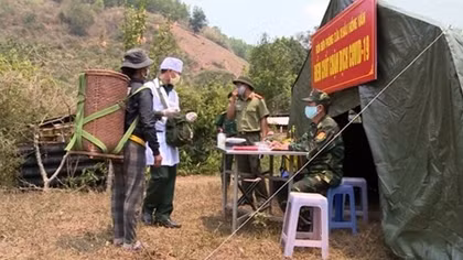 Phòng, chống dịch COVID-19 ngay từ cửa ngõ biên giới