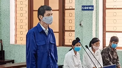 Nghịch tử chém chết cha ruột lĩnh 14 năm tù