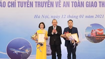 Báo chí góp phần hình thành văn hóa giao thông trong xã hội