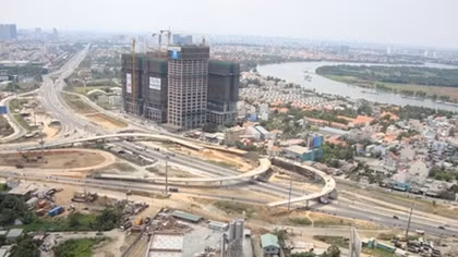 Đất nền vẫn “sốt”