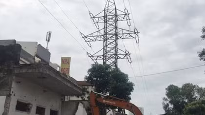 Cảnh báo vi phạm an toàn hành lang lưới điện mùa mưa bão