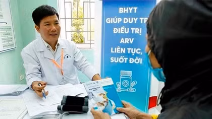 Gần 42.000 bệnh nhân nhiễm HIV/AIDS điều trị thuốc ARV