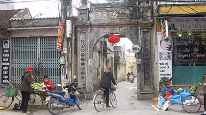 Chủ tịch huyện chỉ đạo xử lý nghiêm vi phạm của Chủ tịch xã Nghĩa Hiệp