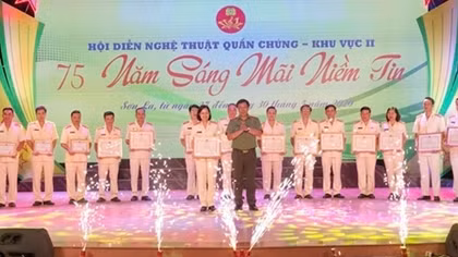 Bế mạc Hội diễn nghệ thuật quần chúng CAND lần thứ XI năm 2020 – Khu vực II