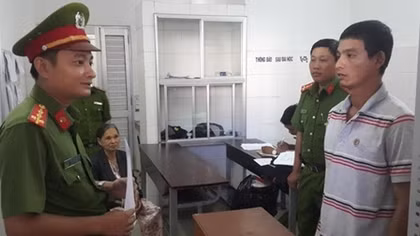 Hàng xóm sát hại nữ sinh 13 tuổi vì không chịu… bẻ cóc