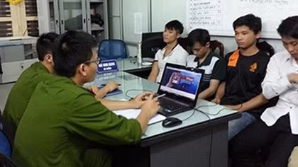Đi ăn nhà hàng, tài khoản bỗng dưng… “bốc hơi”