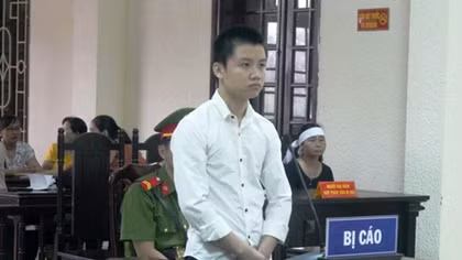 Đâm chết người do mâu thuẫn giao thông, sát thủ 16 tuổi lãnh án tù