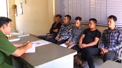 Cho vay nặng lãi đội mũ “mua hàng trả góp”