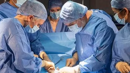 Bí mật khủng khiếp sau cánh cửa phòng mổ