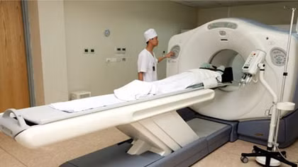 Lần đầu tiên đưa vào sử dụng hệ thống máy chụp hiện đại PET/CT tại Hà Nội