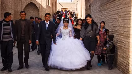 Uzbekistan: Hạn chế số lượng khách tham dự đám cưới