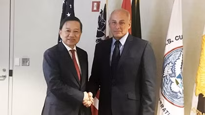 Bộ trưởng Tô Lâm hội đàm với Bộ trưởng An ninh Nội địa Mỹ John Kelly