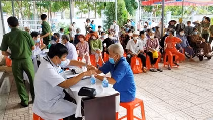 Công an Bà Rịa - Vũng Tàu mang niềm vui tới dân nghèo