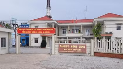 Loại tên cán bộ và người thân được cài vào hộ nghèo, cận nghèo