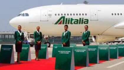 Italy quốc hữu hóa hãng hàng không Alitalia