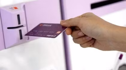 TPBank là ngân hàng đầu tiên đồng phát hành thành công thẻ chip ATM và thẻ contactless