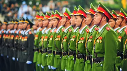 Tiền lương, phụ cấp, nhà ở và điều kiện làm việc đối với sĩ quan, hạ sĩ quan, chiến sĩ CAND