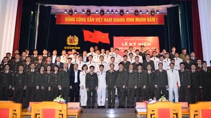Kỷ niệm 40 năm Ngày truyền thống và 10 năm tái lập Khoa An ninh nội bộ