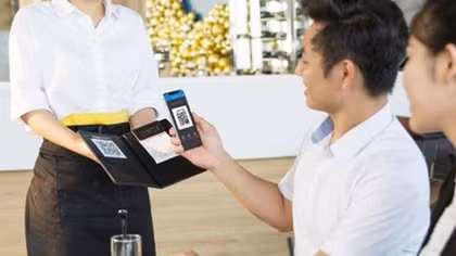 QR Pay đang thay đổi thói quen tiêu dùng tiền mặt của người Việt
