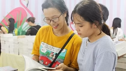 Nhân Ngày sách Việt Nam 2019, nghĩ về “văn hóa đọc” của giới trẻ hiện nay
