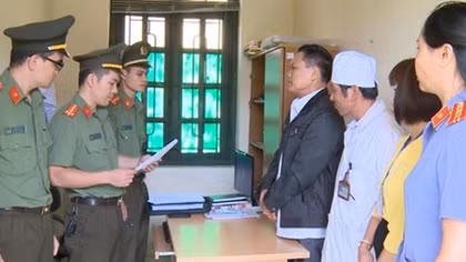 Bắt giam 3 trưởng khoa ăn bớt thuốc của bệnh nhân tâm thần 