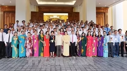 Tổng Bí thư gặp mặt 87 đại biểu nông dân xuất sắc