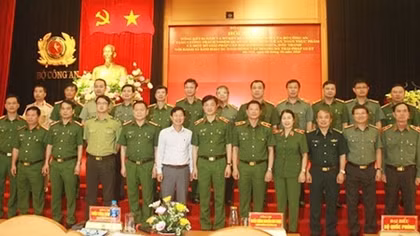 Nâng cao hiệu quả đấu tranh với vi phạm về an toàn thực phẩm và bảo vệ động vật hoang dã