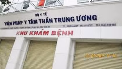Mạo danh cán bộ tòa để làm hồ sơ bệnh án tâm thần