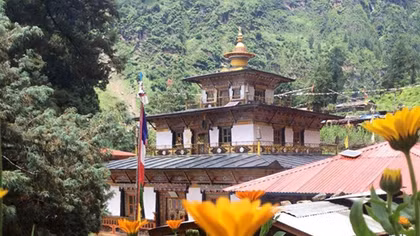 Thực hư mạch nước chữa bệnh ở Nepal