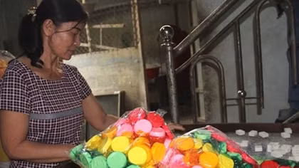 Làng nghề làm bánh “tiến vua” đỏ lửa ngày giáp Tết