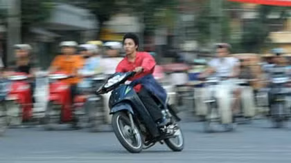 Tăng mức phạt đối với người điều khiển xe máy chạy quá tốc độ quy định