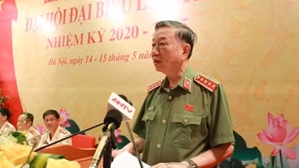 Đẩy nhanh các đề án ứng dụng khoa học công nghệ về quản lý xuất, nhập cảnh