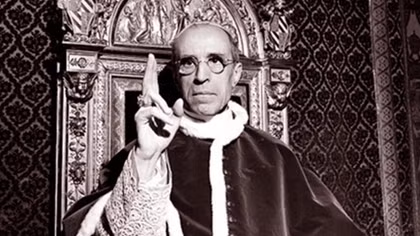 Cuộc chiến bí mật của Giáo hoàng Pius XII chống lại trùm Phát xít