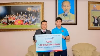 VietinBank trao tặng U23 Việt Nam 1 tỷ đồng