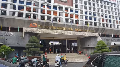 Chủ tịch UBND quận 5 xin lỗi tiểu thương