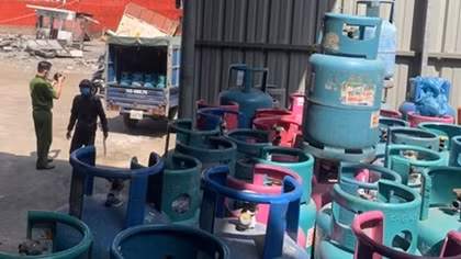 Phát hiện cơ sở sang chiết gas trái phép quy mô lớn