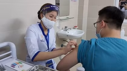 Đề nghị bổ sung công nhân lao động vào danh sách ưu tiên tiêm vaccine