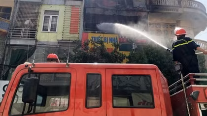 Cửa hàng gas phát hỏa, nhiều người hoảng loạn