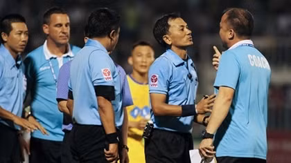Từ những bấn loạn của V.League 2017: Thường trực VFF vẫn… im lặng đáng sợ