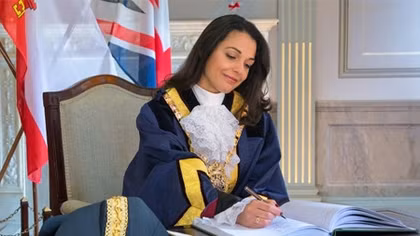 Cựu Hoa hậu thế giới đắc cử chức Thị trưởng Gibraltar