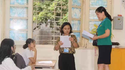 Số lượng thí sinh bị đình chỉ giảm mạnh trong ngày thi thứ hai