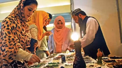 Mặt tối thị trường đá quý Pakistan