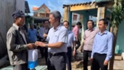 Không để dịch bệnh xảy ra sau lũ