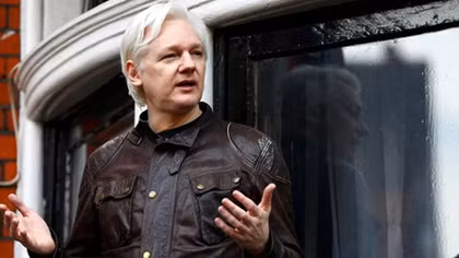 Nhà sáng lập WikiLeaks bị bắt: Dấu chấm hết cho hành trình lẩn trốn 7 năm