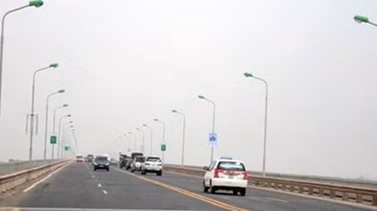 Hơn 260 tỷ trị hằn lún mặt cầu Thăng Long