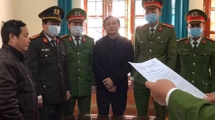 Hai lãnh đạo Ban Quản lý rừng phòng hộ bị bắt