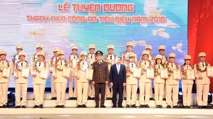 “Bản lĩnh, nhân văn, vì nhân dân phục vụ”