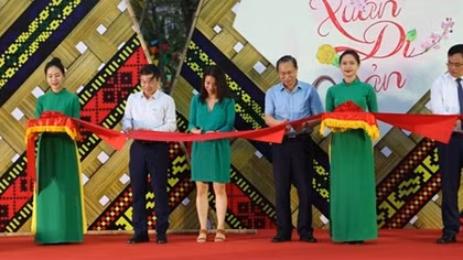 Quảng Ninh phối hợp BIM Group khởi động chuỗi kích cầu du lịch với sự kiện “Hội Xuân Di sản”