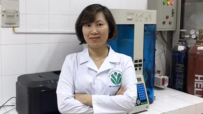 Người đưa gạc Nano bạc về Việt Nam