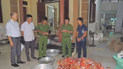 Phát hiện 600 kg bánh Trung thu bị mốc